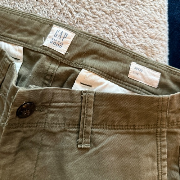 Gap Khaki Pants - Picture 3 of 3